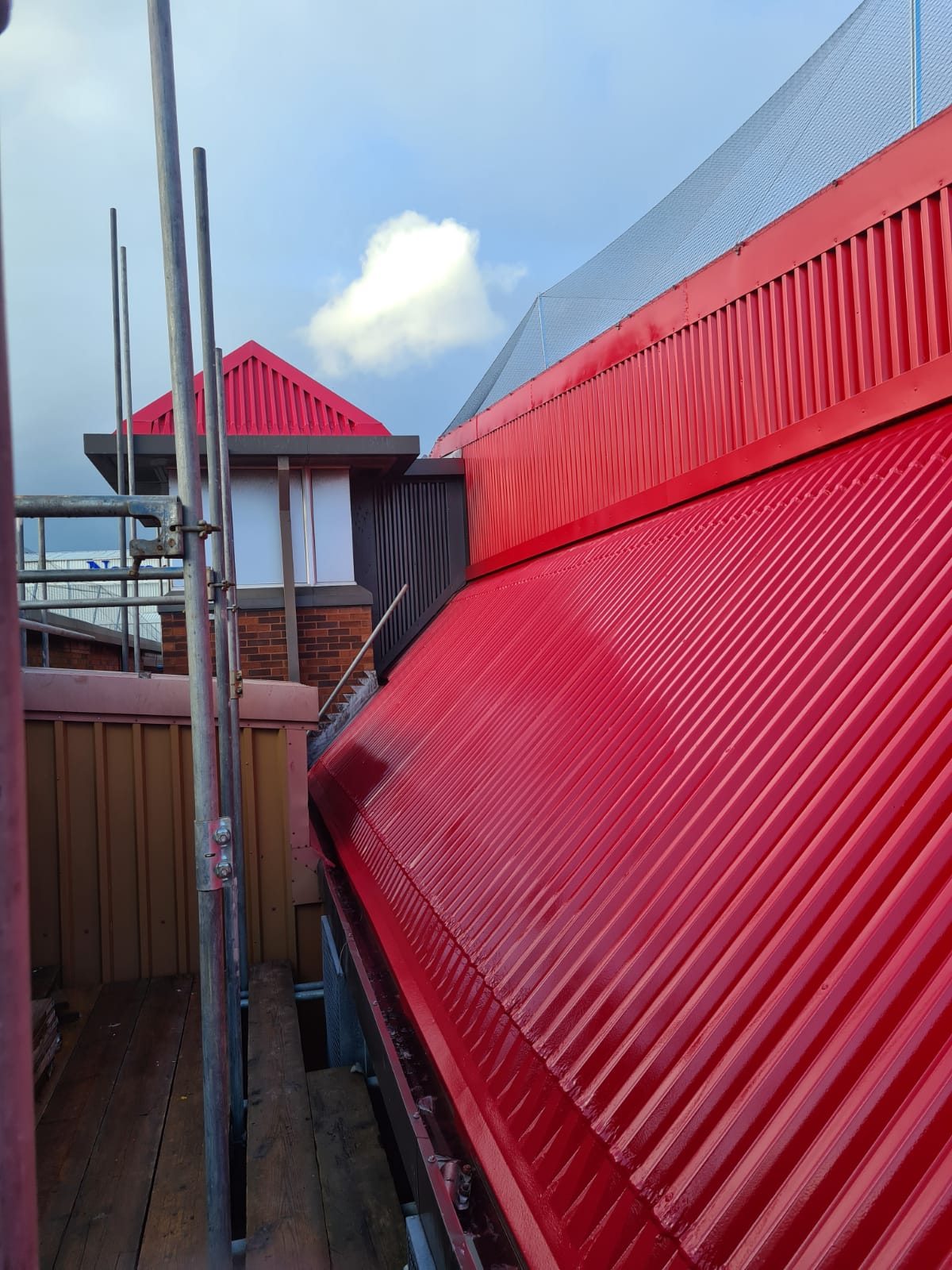 Side view of roofing